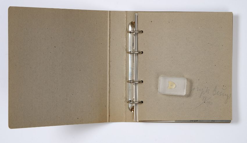 Joseph Beuys – Werkverzeichnis der Multiples mit "Fingernagelabdruck" (1972)